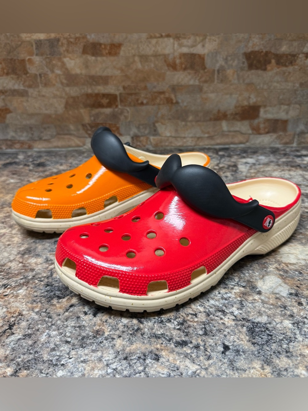 Crocs x Pringles Mens Classic Clog Orange Red Size 12